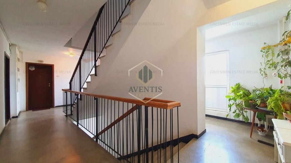 Piata Unirii - Unirii Shopping Center, renovat complet, 3 balcoane, bloc 1996 - Poză 18