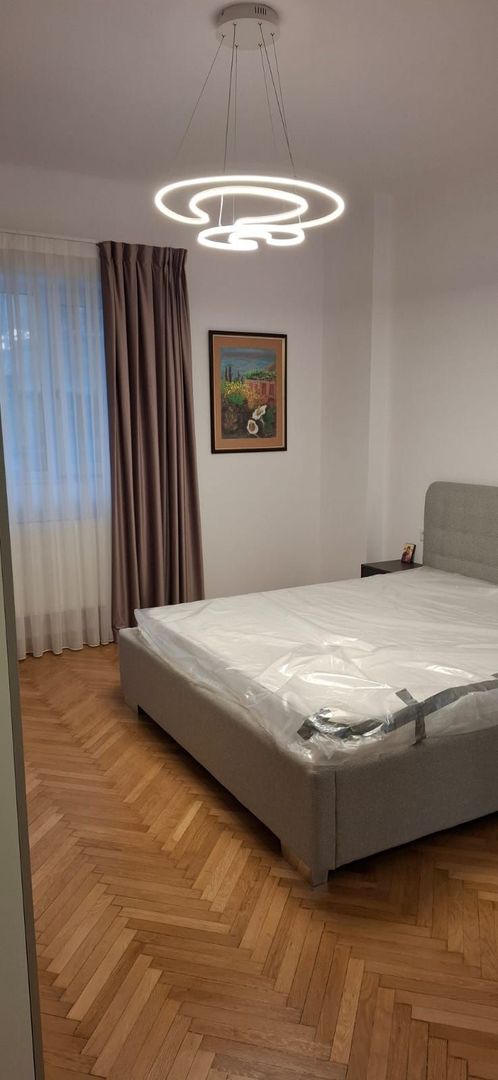 Apartament de inchiriat | 3 camere Universitate - Poză 9