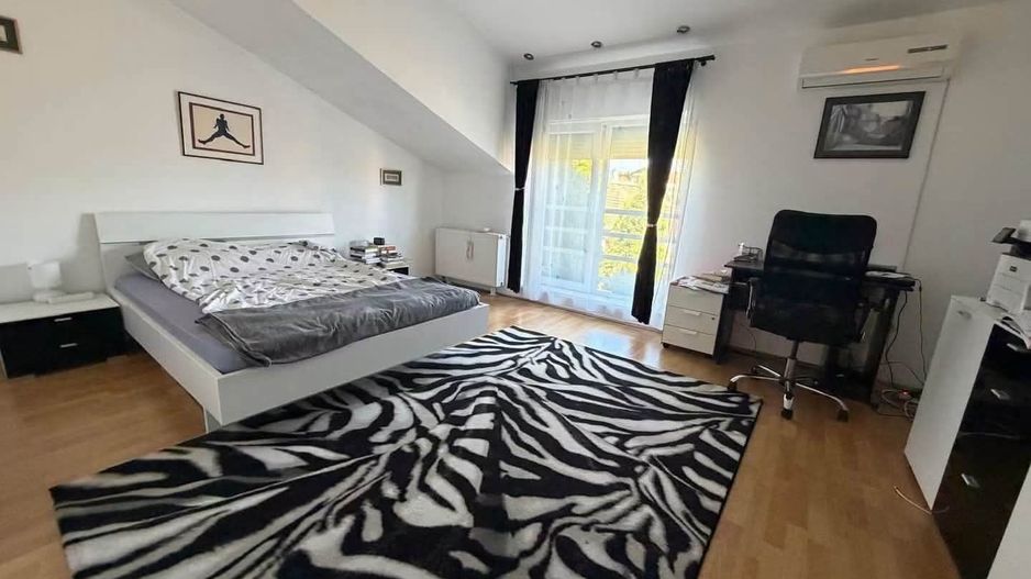 CASĂ INDIVIDUALĂ ÎN ZONA RONAȚ - Poză 17
