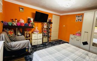 Casa la 20 de Km de Oradea - Poză 2