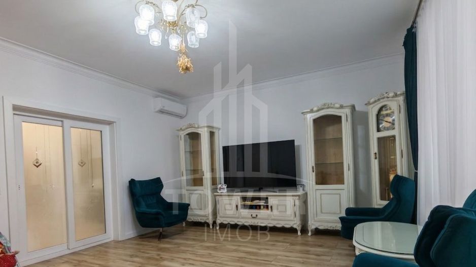 Casă individuală de vânzare situată în Șelimbăr - Poză 2