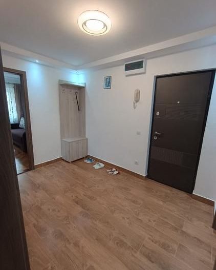 Vând  apartament 3 camere - Poză 4