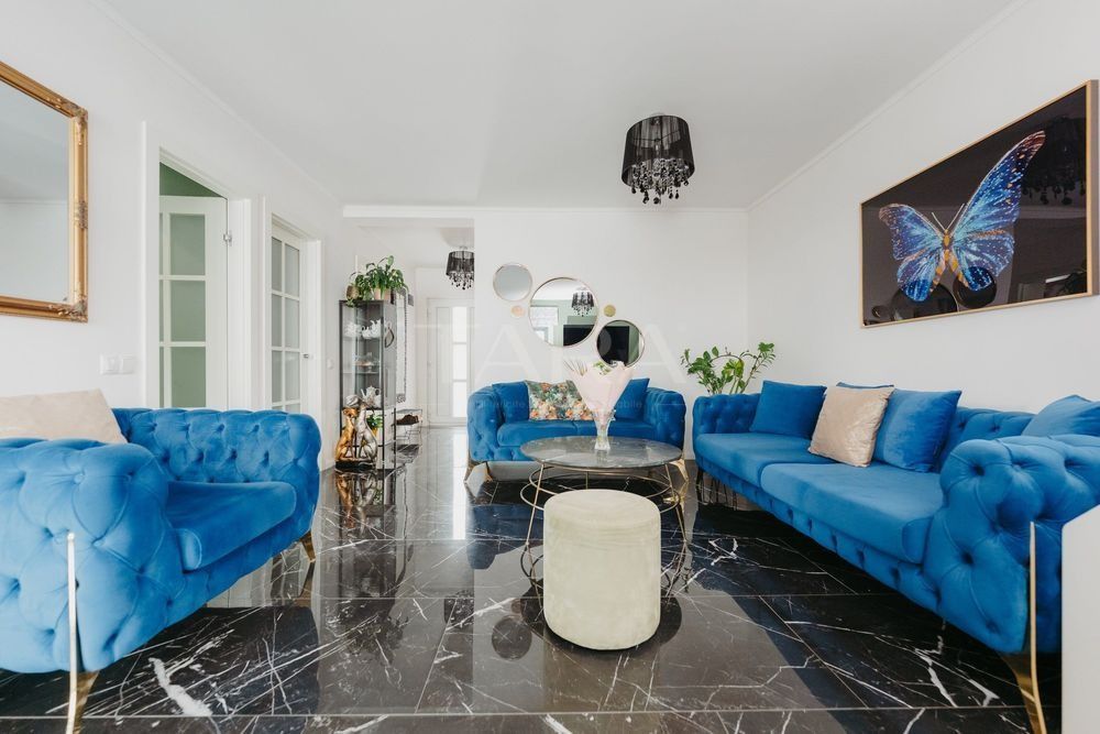 Casă modernă cu teren generos și panoramă superbă în Feleacu - Poză 2