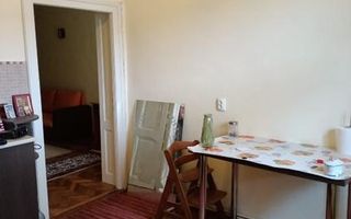 🏡 Vând apartament cochet cu 2 camere, la curte comună – zona Sinaia - Poză 10