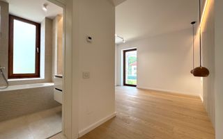 Vila cu 6 camere *575mp* / 2 locuri parcare // Pipera- Iancu Nicolae - Poză 23