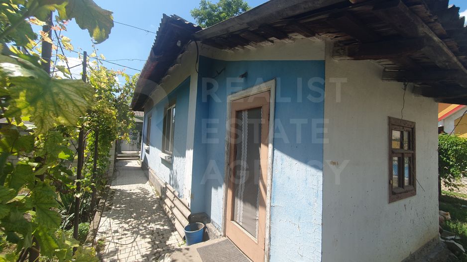 Vânzare casă într-o zonă liniștită și ecologică - Poză 5