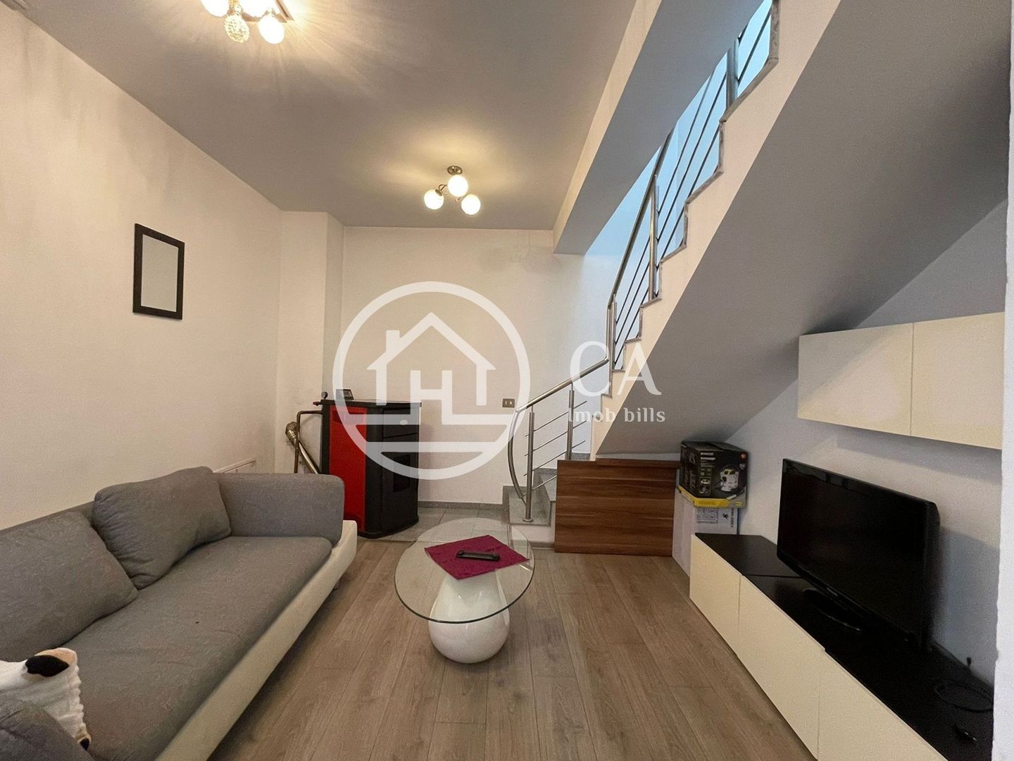 Apartament la casă de închiriat cu 3 camere în zona Centrala, Oradea - Poză 3