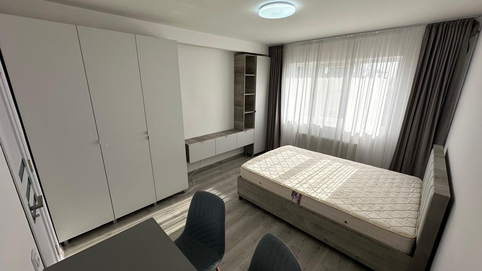 Prima Închiriere! Garsonieră Modernă & Luminoasă – Zona Titan - Poză 1