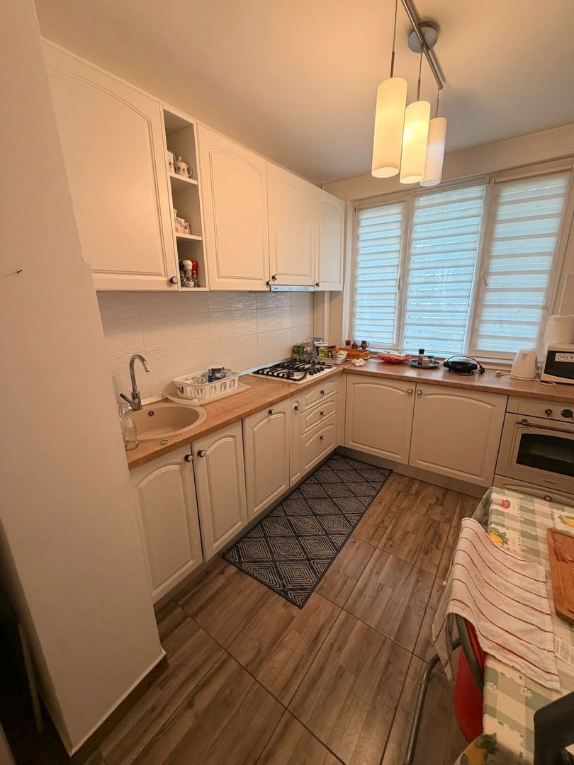 Vanzare Apartament 3 camere, 60 mp, parter, balcon – Drumul Taberei - Poză 1