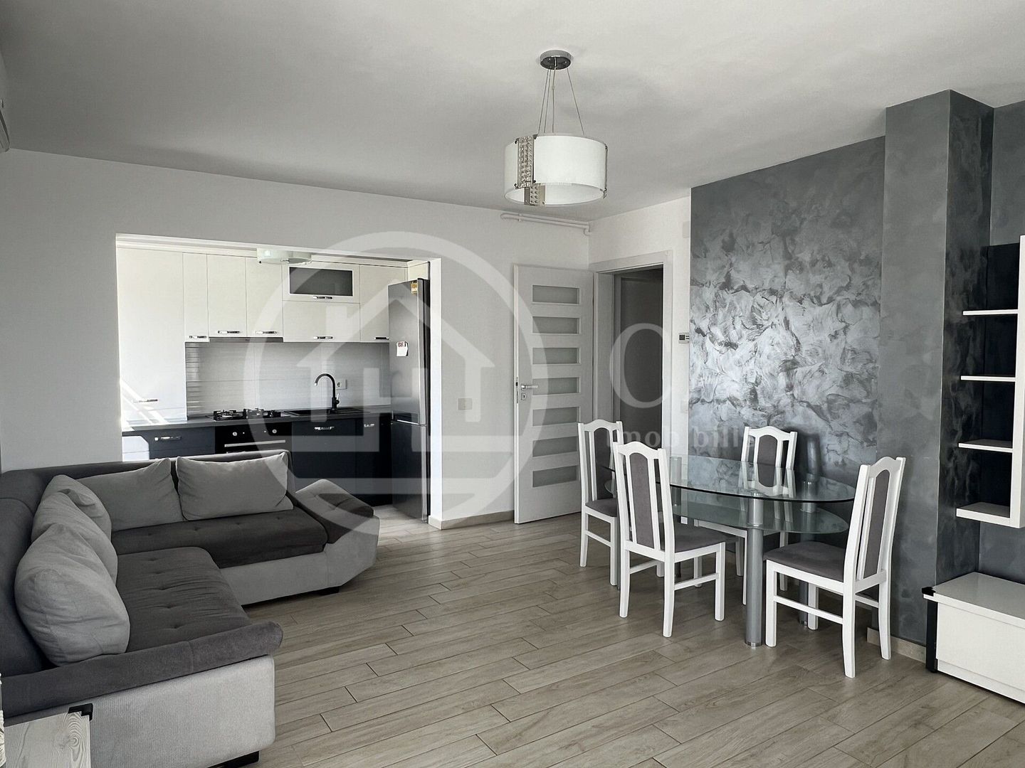 Apartament cu 3 camere de inchiriat in zona Nufărul, Oradea - Poză 2