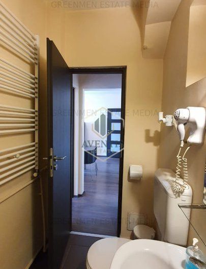 Piata Romana ASE, renovat complet modern, vedere stradala, listat pe AIRBNB - Poză 7