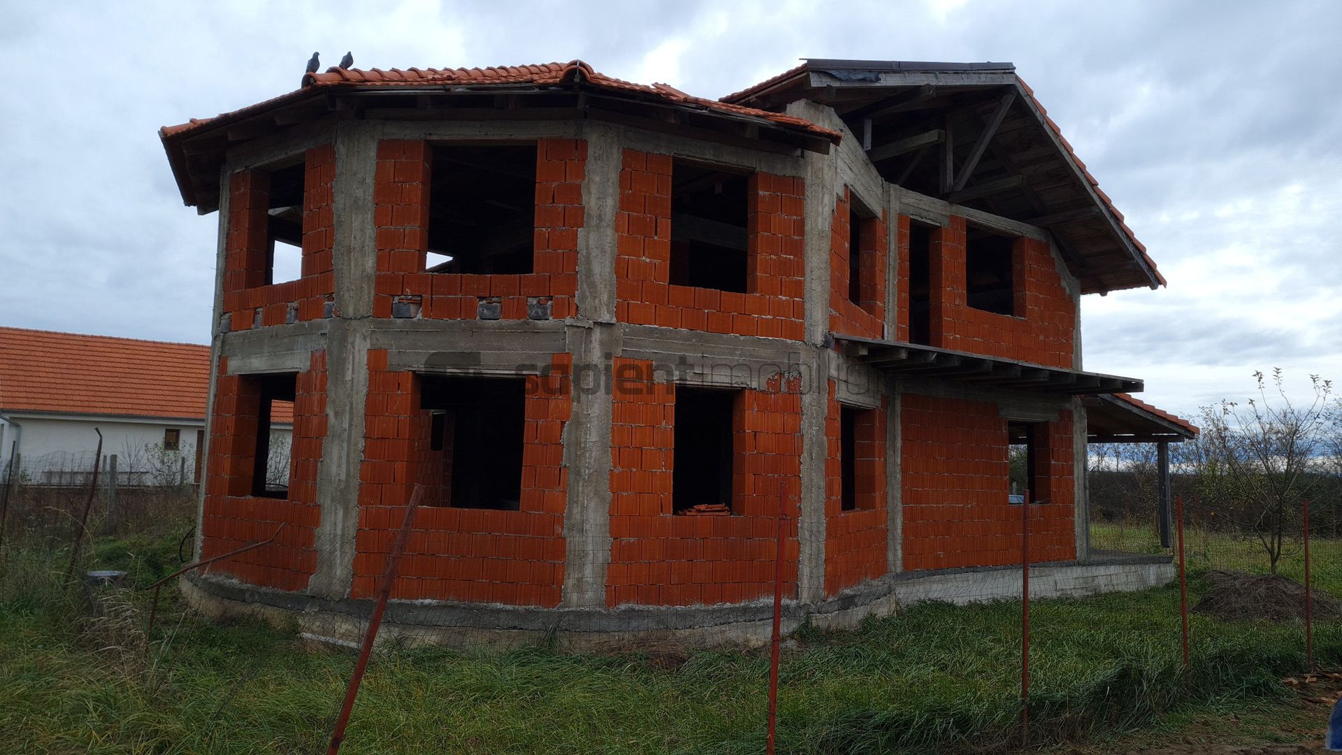 SAPIENT IMOBILIARE - DE VÂNZARE CASĂ 7 CAMERE (LA ROȘU) LOC. LEȘ - Poză 3