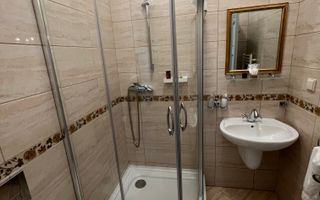 Vila de vanzare in zona Centrala/Orasul de jos - Poză 40