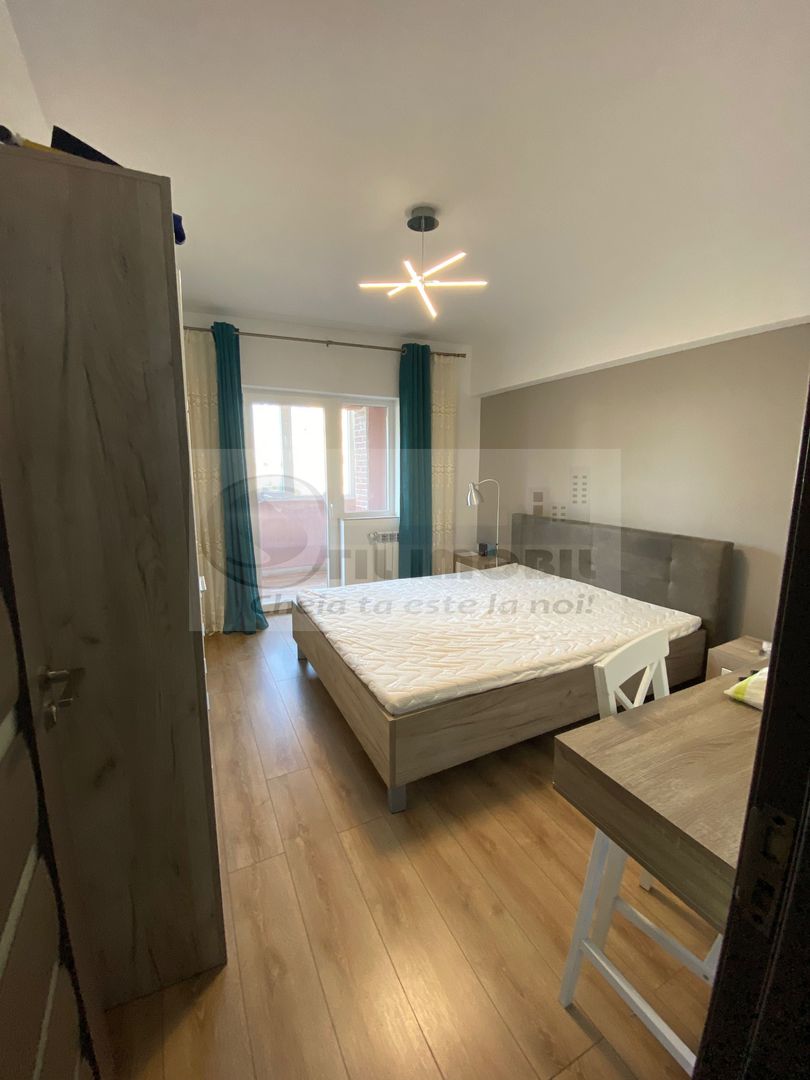 Apartament 3 camere | Lângă UMF Iași | Renovat complet-800 Euro - Poză 1