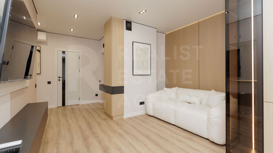 Vânzare, apartament, 2 dormitoare+living, str. Ioana Radu, Buiucani - Poză 2