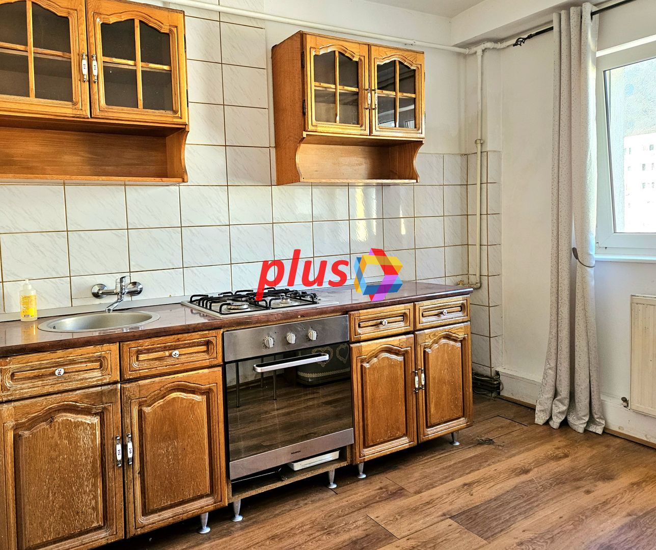 Apartament cu trei camere, zona Racadau 70 mp - Poză 5