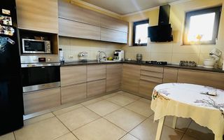 Casa 5 dormitoare 3 bai Oradea - Poză 5