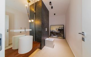 VILA CU 5 DORMITOARE + BIROU LA INCHIRIERE LANGA BRITISH SCHOOL - Poză 13