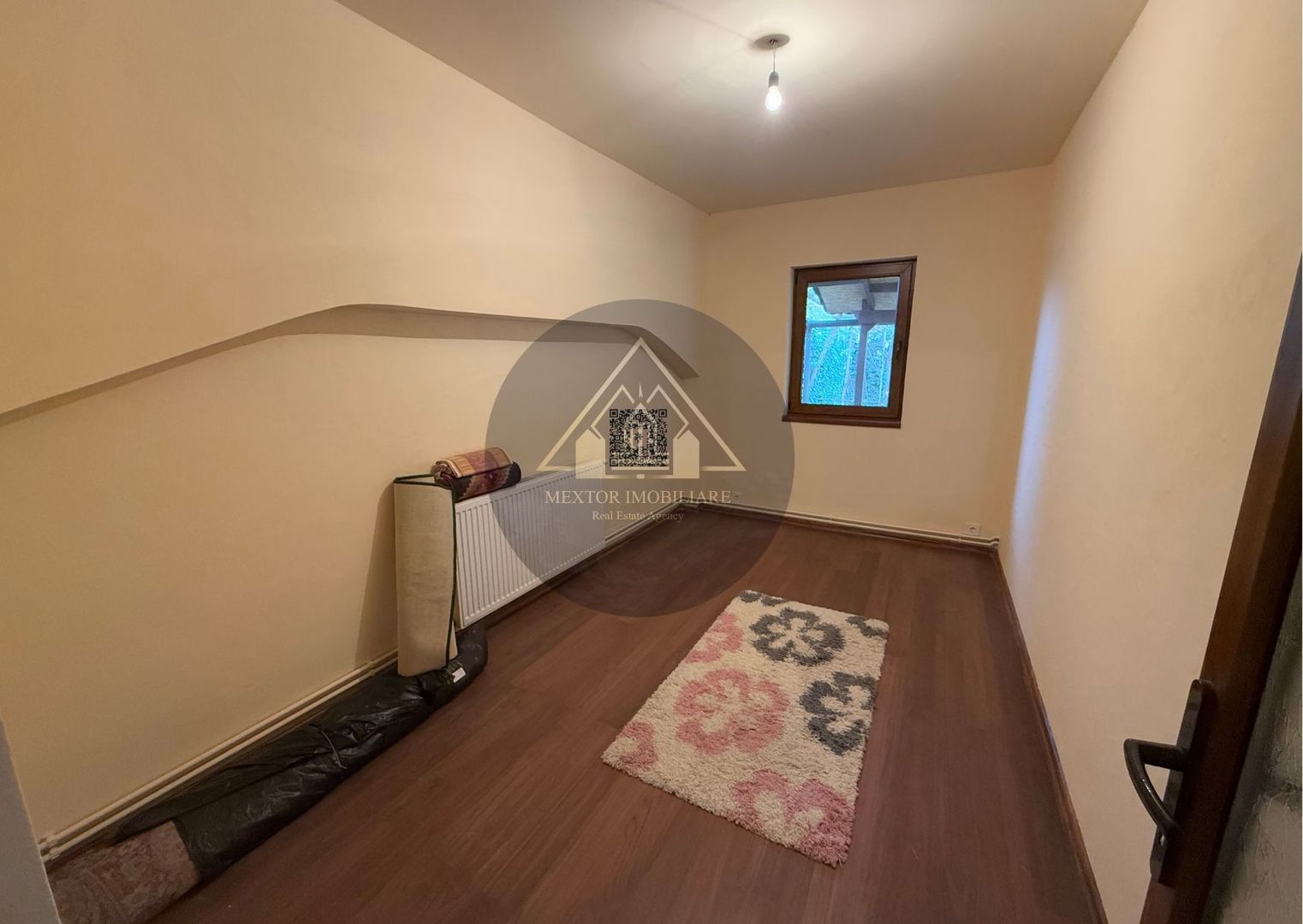 Casă nou construită în Centrul vechi Medias - Poză 8