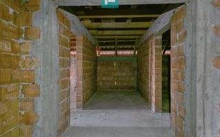 Proprietate impresionantă între Curtici și Macea - Poză 16