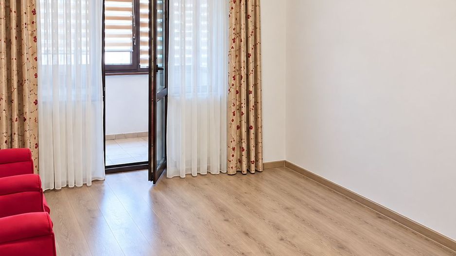 Apartament 2 camere Dec 49 mp Bucium Lidl 103500 euro - Poză 2