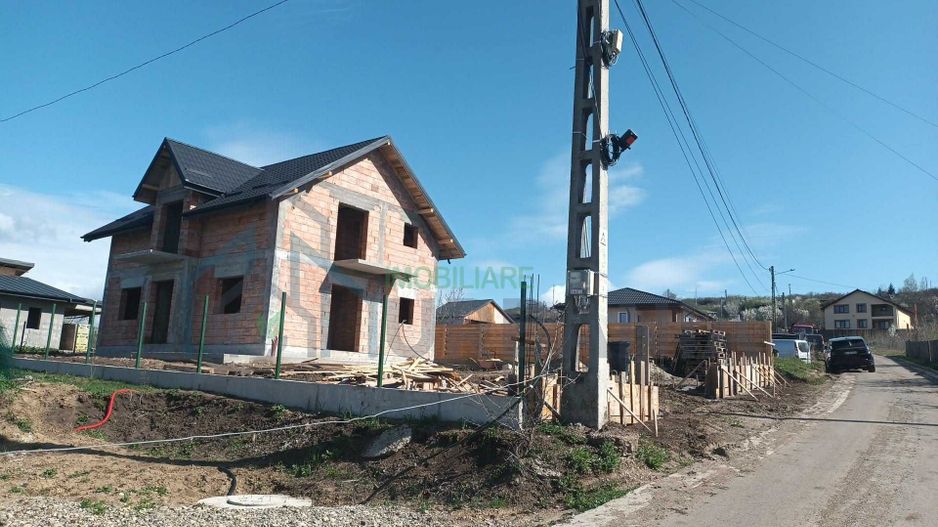 Casă modernă de vânzare în Chicerea, Tomești | 4 camere, 3 băi | 139 mp - Poză 5