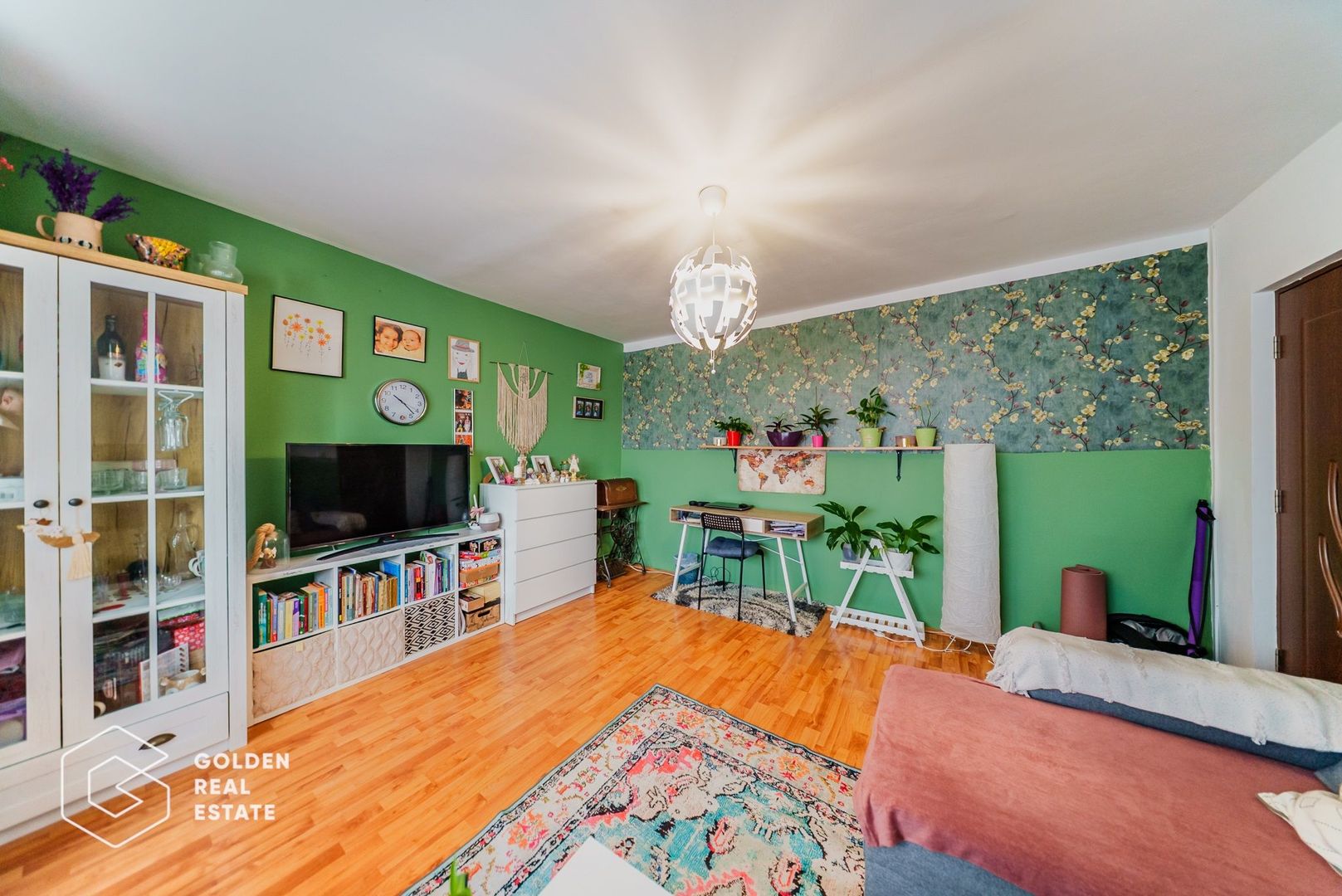 Apartament 4 camere, decomandat, etaj 3, comision 0% - Poză 1