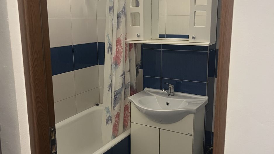 Apartament de închiriat cu 2 camere, în centrul orașului Covasna. - Poză 6
