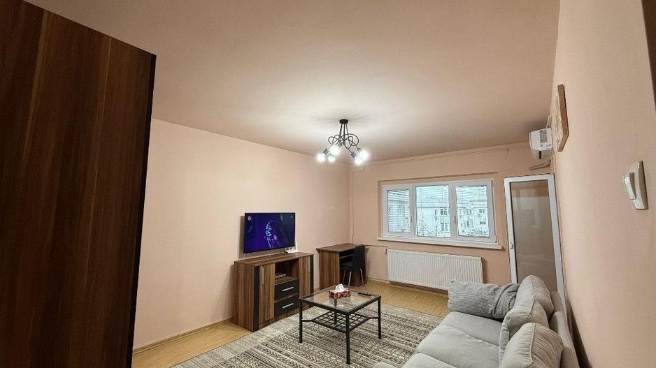 De inchiriat apartament 2 camere - Poză 1