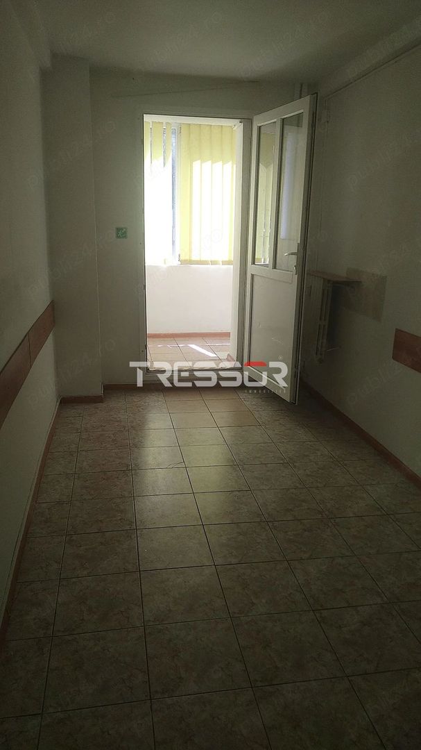 Spațiu comercial ultracentral, Bulevardul Ferdinand, 60 mp, parter - Poză 3