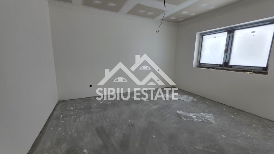 Casa individuala ,cu carport si pivnita, Calea Cisnadiei - Poză 7