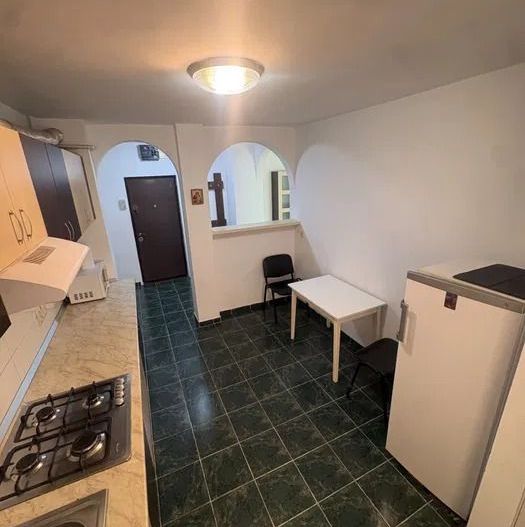 Apartament 2 camere 60 mp-zona Nicolina-Belevedere - Poză 5