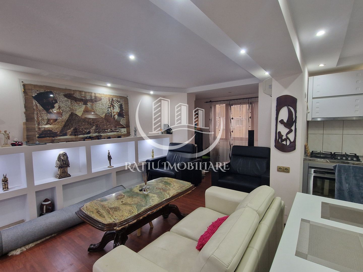 Apartament cu 3 camere | Ascensor | Rogerius | Oradea - Poză 3