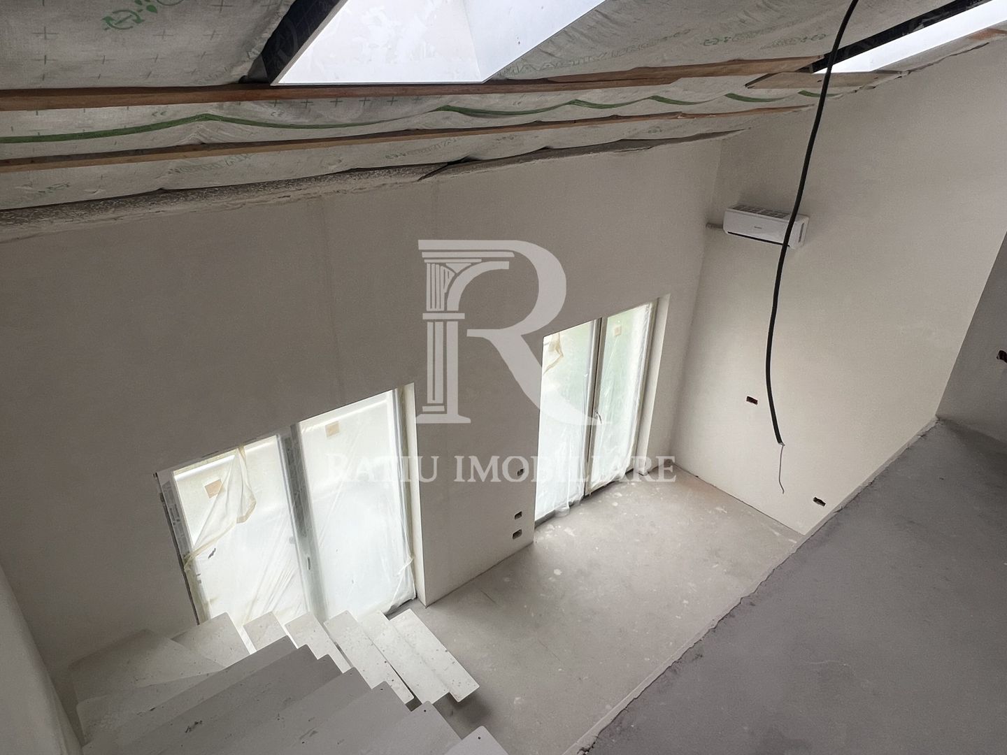 Apartament cu 2 camere tip mezanin | Central | Charm Residence | Oradea - Poză 10