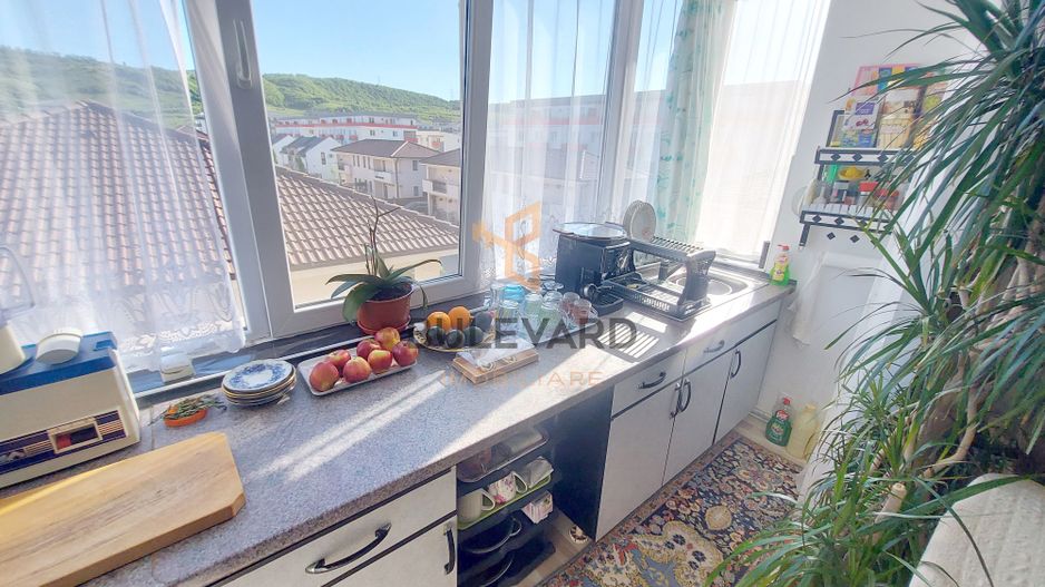 Apartament cu 3 camere, zona Terra! - Poză 9