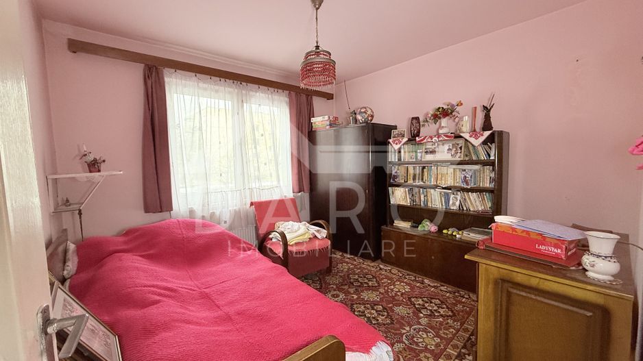 vând apartament 3 camere s - Poză 8