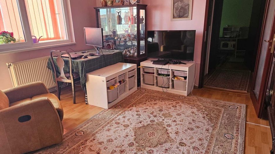 Dambovita | 3 Camere | Centrala Proprie | Bloc Izoolat. - Poză 2