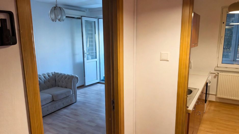 Vanzare Apartament 2 camere, 50 mp, decomandat – la 10 m de Metrou Raul Doamnei - Poză 3