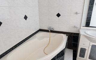 Apartament 3 camere 78 mp-etaj 1-parcare,boxa-Zona Lucian Blaga - Poză 4