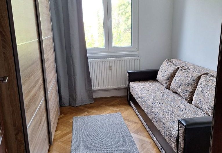Apartament 3 camere renovat integral, etaj 3/4, lângă metrou Păcii - Poză 3