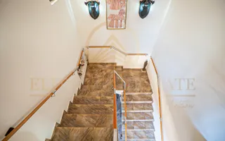 Casa De Vanzare in Palazu Mare - Teren de 455 mp cu Piscina si Garaj - Poză 21