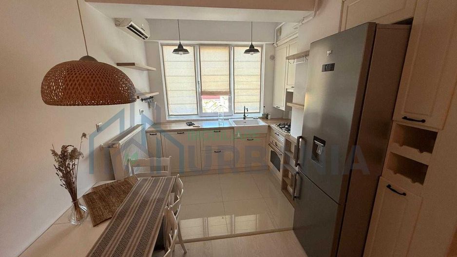 Apartament mobilat de închiriat pentru studenți UMF, 3 camere, Iași, zona Palas - Poză 2