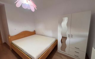 Apartament 3 camere cu curte proprie Selimbar - Poză 6