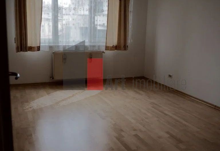Inchiriere 3 Camere Unirii - Parcul Carol - Poză 8