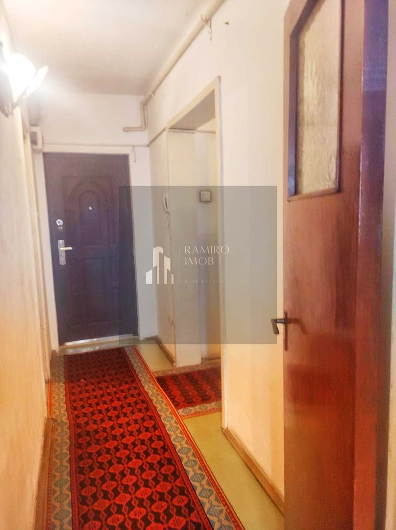 Apartament 2 camere, decomandat, Metrou Nicolae Grigorescu, DE RENOVAT - Poză 4