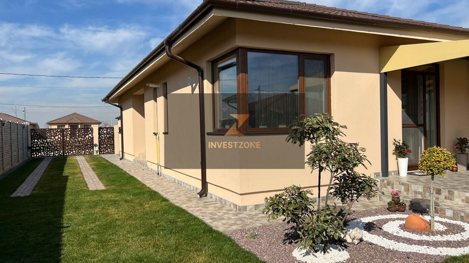 Casa de vanzare in Santandrei - Poză 1