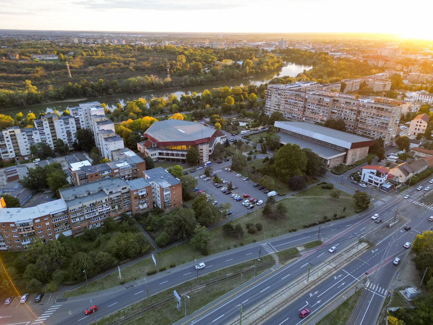 Calea Iuliu Maniu, urbanism P+2+M POT 65% CUT 1.25 - Poză 5
