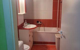 Apartament de inchiriat cu  o cameră etaj 1 pe strada munteniei - Poză 1
