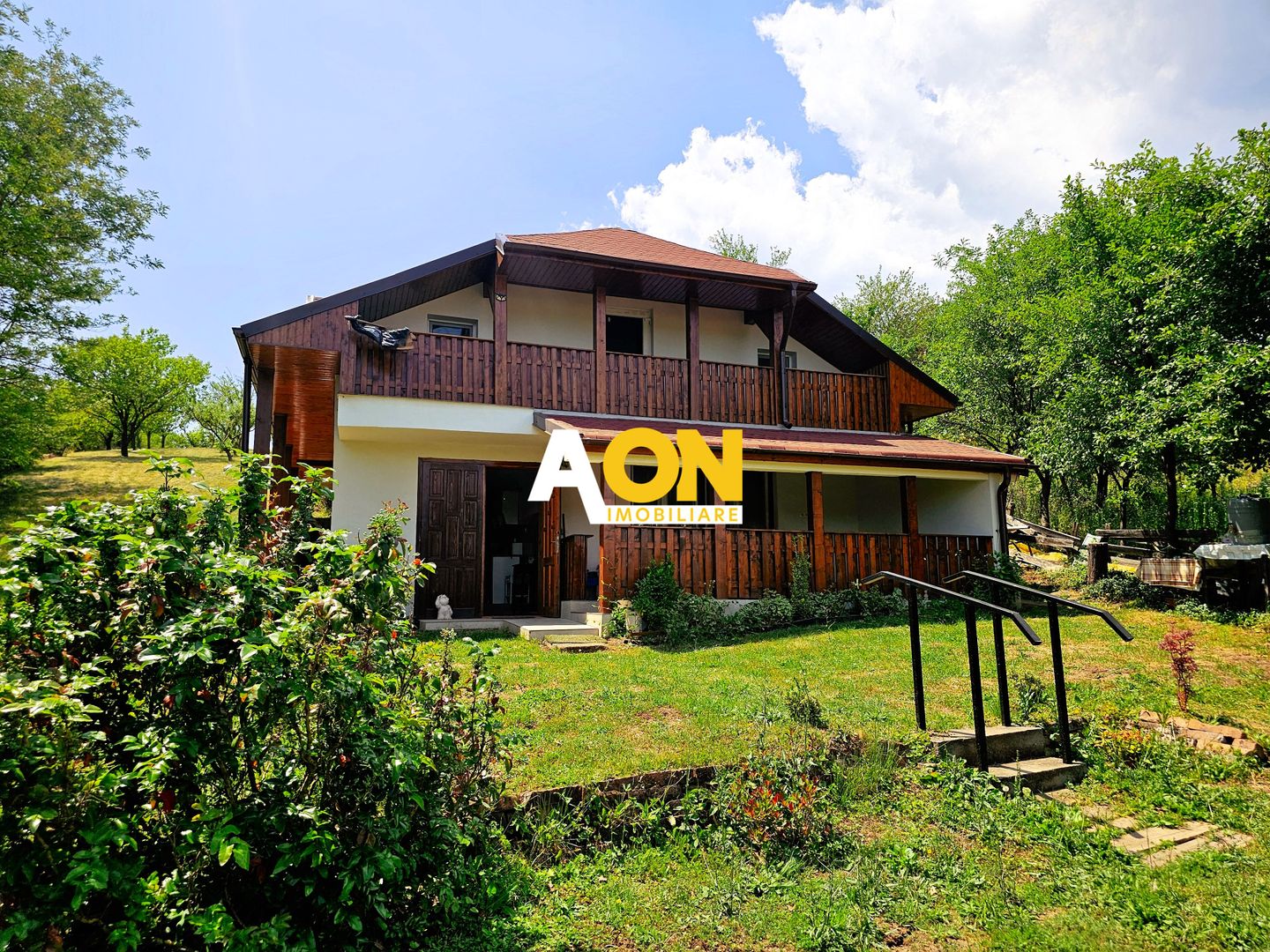 Casa tip cabana de vacanta, 5 camere, 2300 mp teren, zona Schit - Poză 1