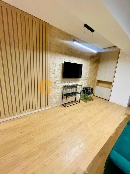 Chirie - 1 camera - etaj INTERMEDIAR - Poză 5